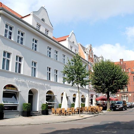 Hotel Schweriner Hof Stralsund Buitenkant foto