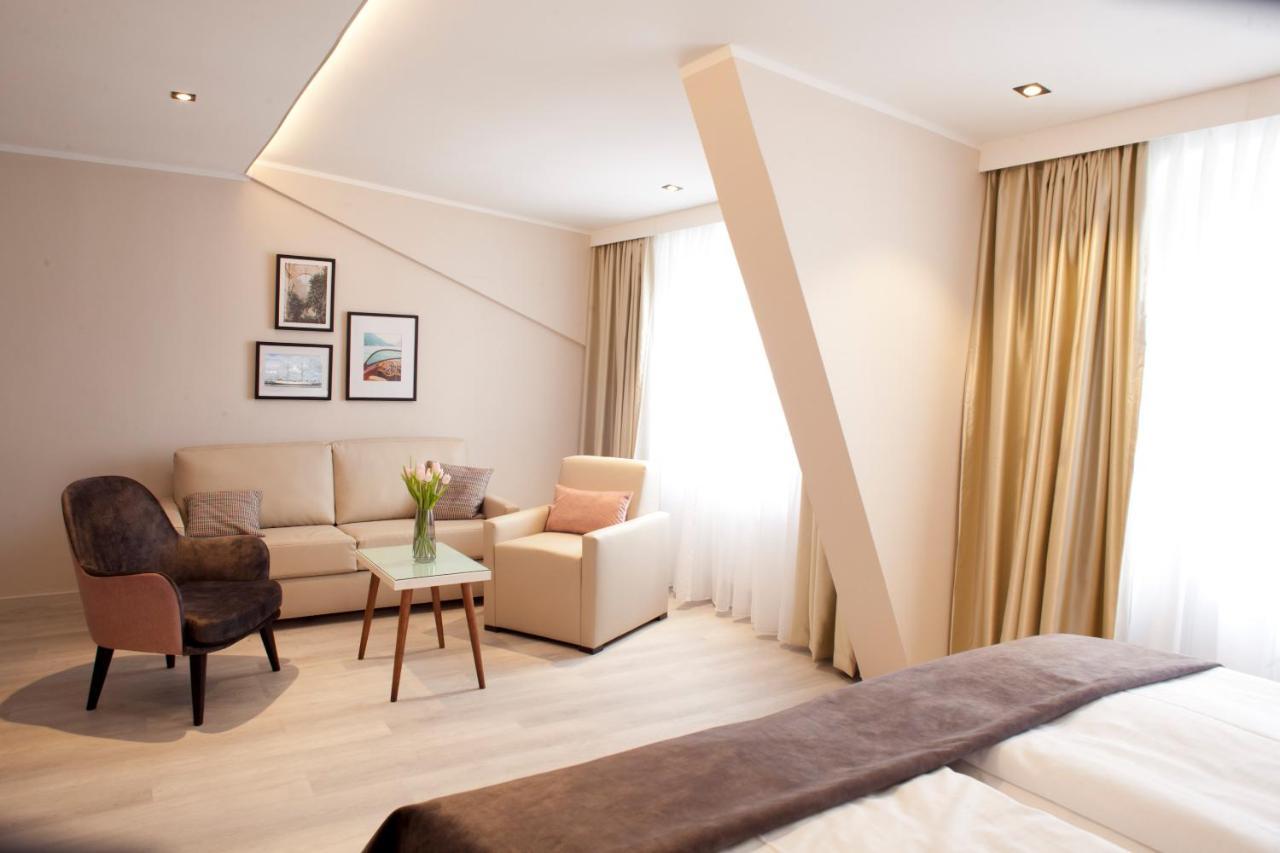 Hotel Schweriner Hof Stralsund Buitenkant foto