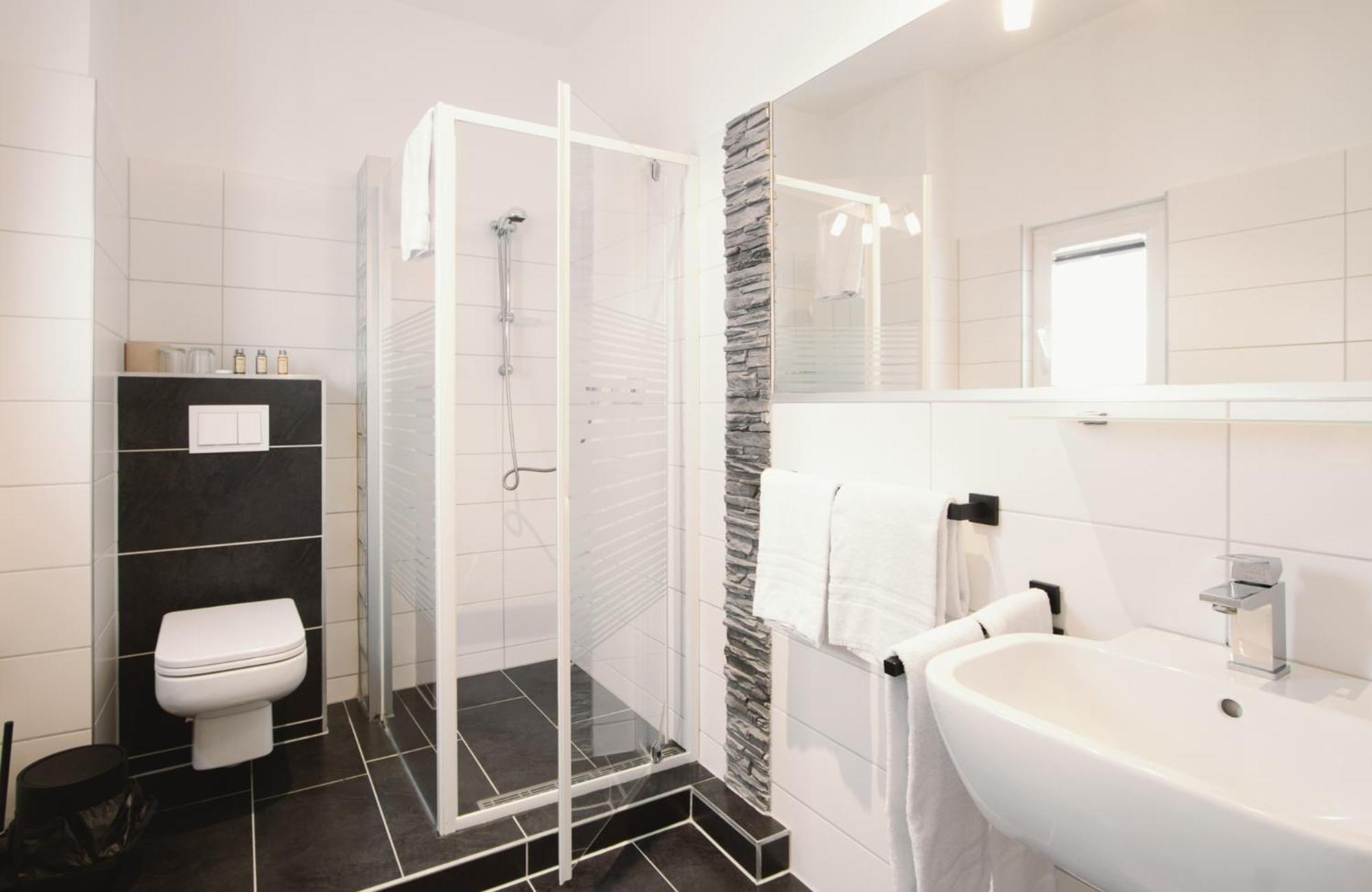 Hotel Schweriner Hof Stralsund Buitenkant foto