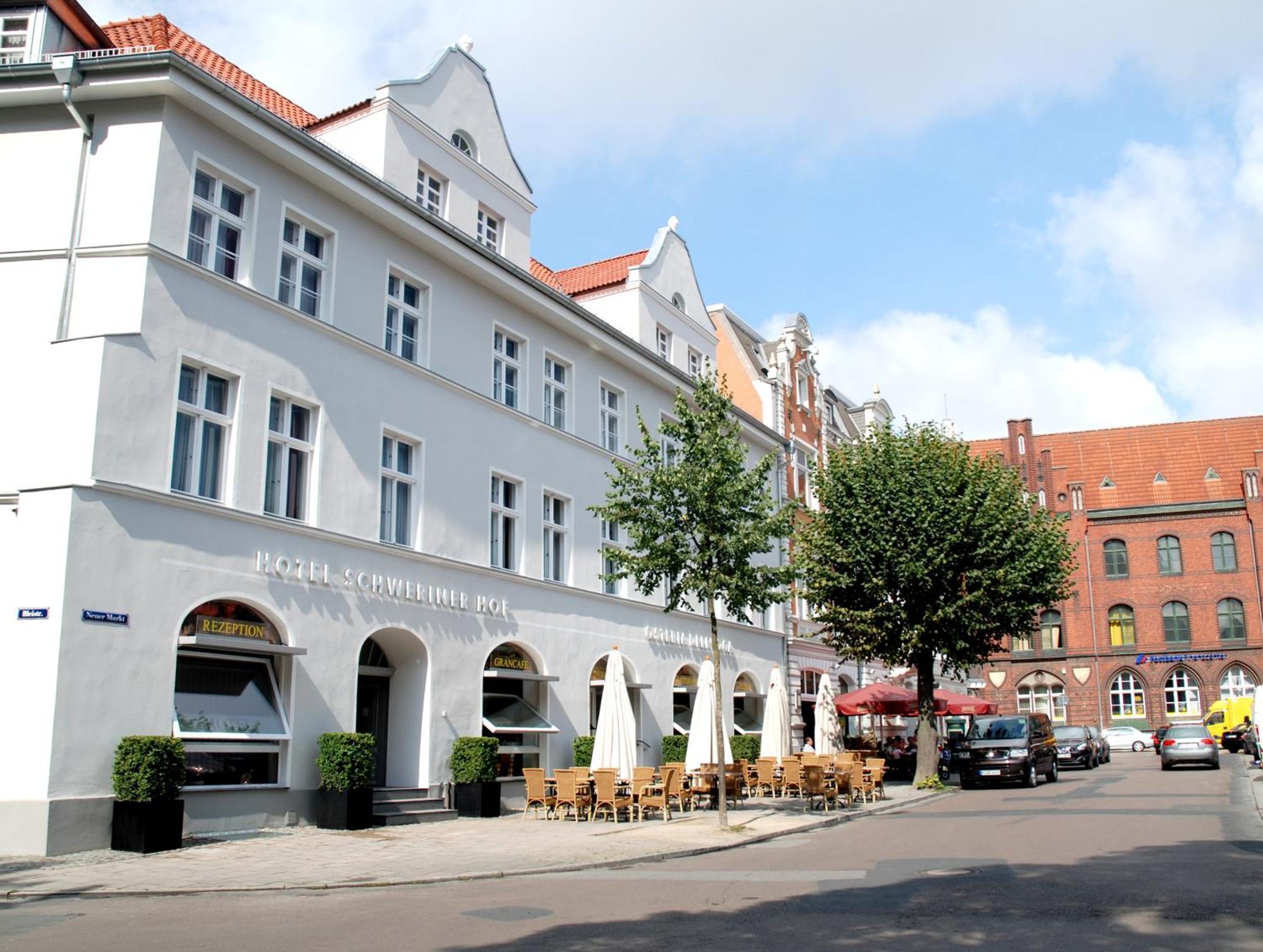 Hotel Schweriner Hof Stralsund Buitenkant foto