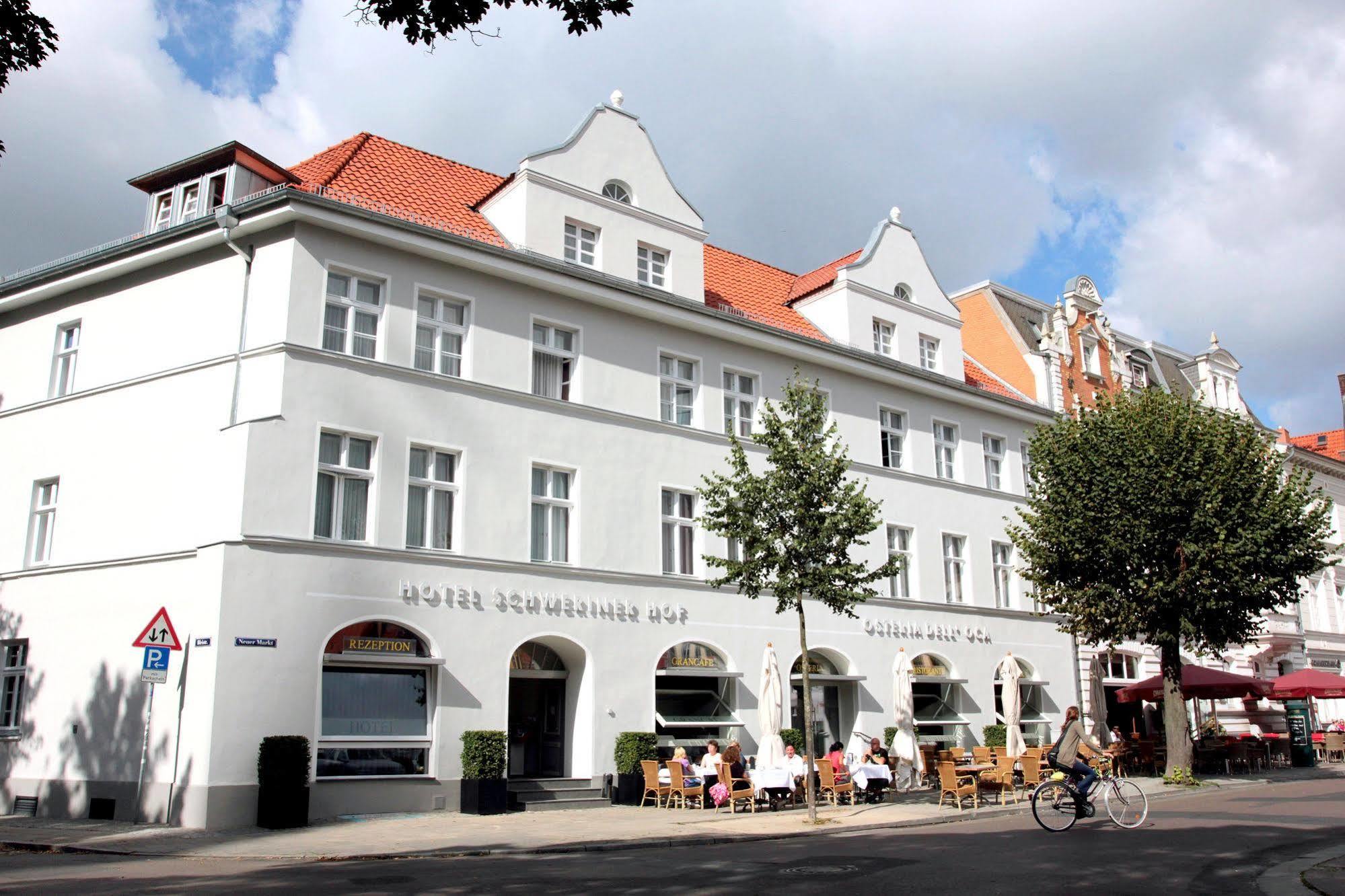 Hotel Schweriner Hof Stralsund Buitenkant foto