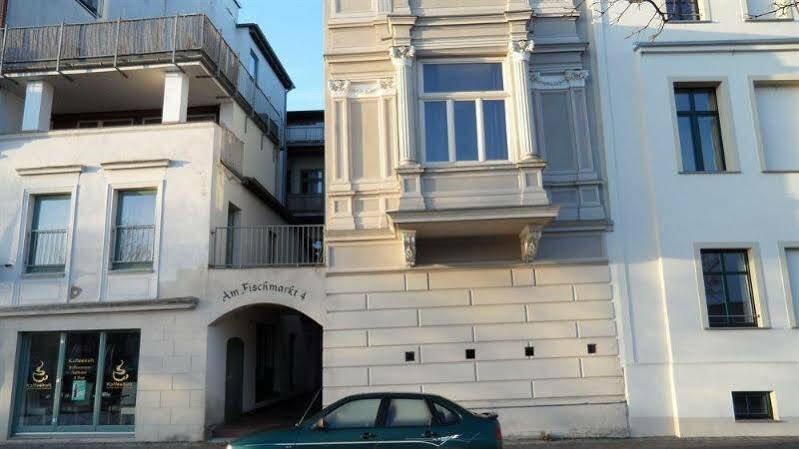 Hotel Schweriner Hof Stralsund Buitenkant foto